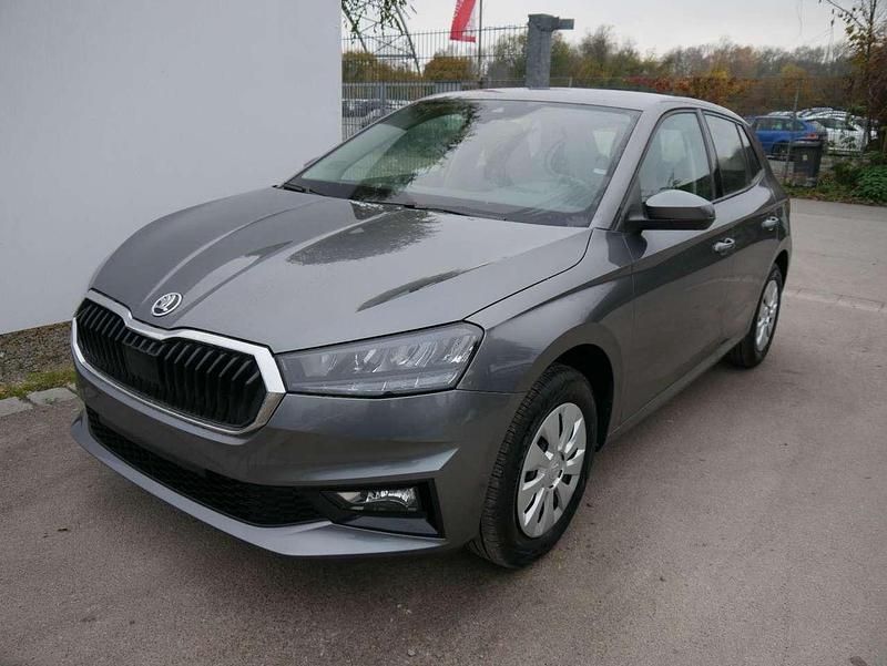 Neu Skoda Fabia Selection 116 PS (85 kW) 2025 Graphite grau metallic Kleinwagen