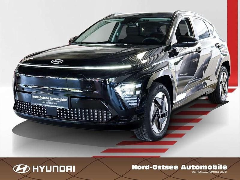Abyss black Neu 2025 Hyundai Kona Trend SUV | 37.990 € (Fairer Preis) - Bild 1/4