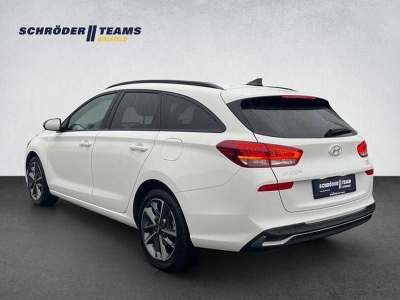 Gebraucht Hyundai i30 Advantage 101 PS (74 kW) 2025 Weiß Kombi