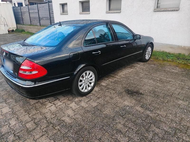 Gebraucht Mercedes E320 224 PS (164 kW) 2004 Schwarz Limousine