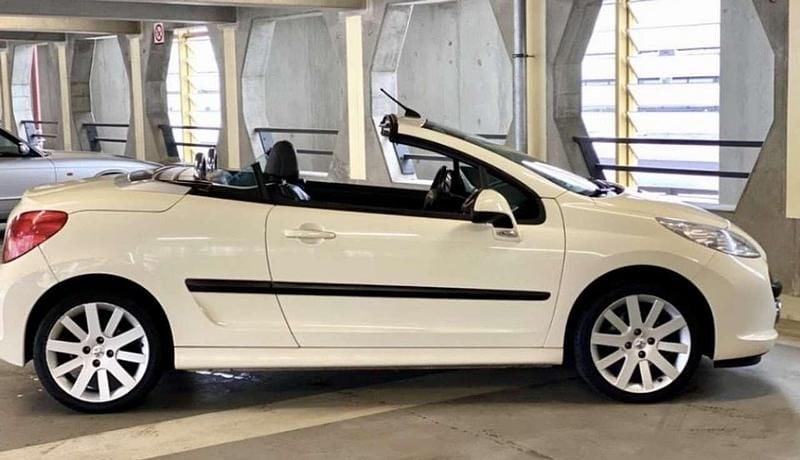 Gebraucht Peugeot 207 Sport 120 PS (88 kW) 2008 Beige Cabrio