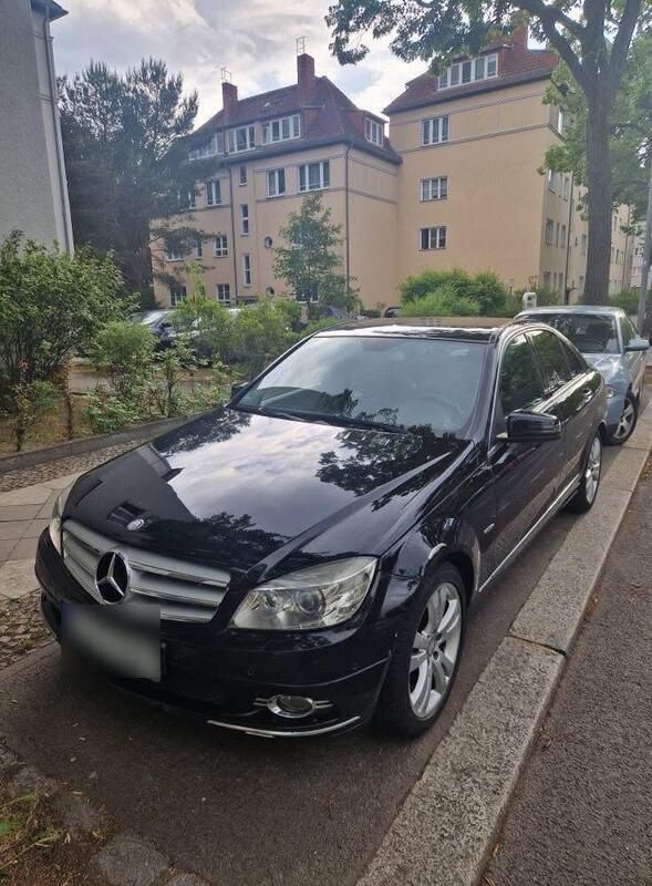 Schwarz Gebraucht 2009 Mercedes C220 Limousine | 3.699 € (Fairer Preis) - Bild 1/4