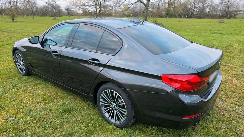 Gebraucht BMW 520 190 PS (139 kW) 2018 Grau Limousine