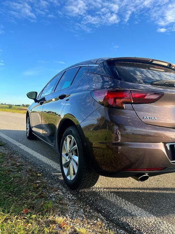 Gebraucht Opel Astra Innovation 160 PS (117 kW) 2016 Braun Limousine