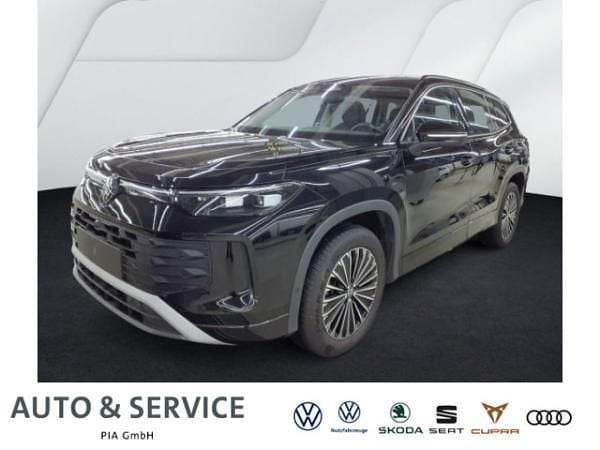 Schwarz (grenadillschwarz metallic) Gebraucht 2025 VW Tayron Life SUV | 43.991 € (Superpreis) - Bild 1/3