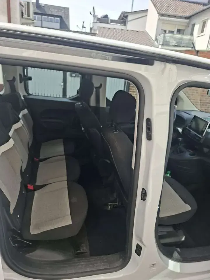Gebraucht Citroën Berlingo 102 PS (75 kW) 2023 Van / Kleinbus