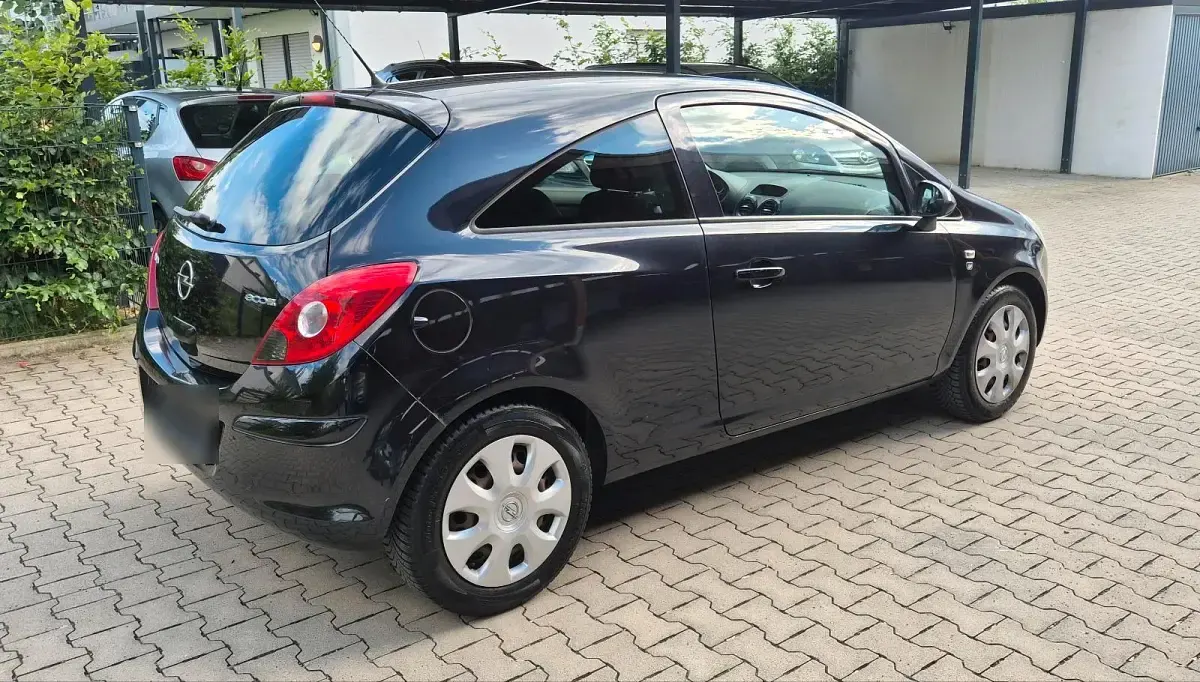Gebraucht Opel Corsa 70 PS (51 kW) 2011 Schwarz Kleinwagen