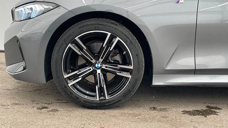 Gebraucht BMW 320 Comfort Edition 184 PS (135 kW) 2025 Skyscraper grau metallic Limousine