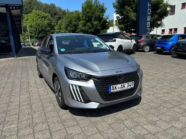 Gebraucht Peugeot 208 Style 101 PS (74 kW) 2026 Artense grau Kleinwagen