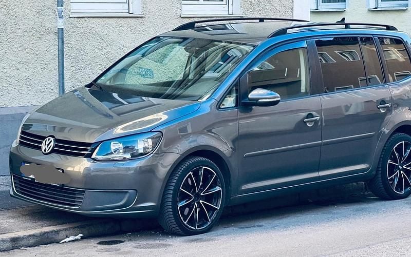 Grau Gebraucht 2011 VW Touran Van / Kleinbus | 4.500 € (Superpreis) - Bild 1/4