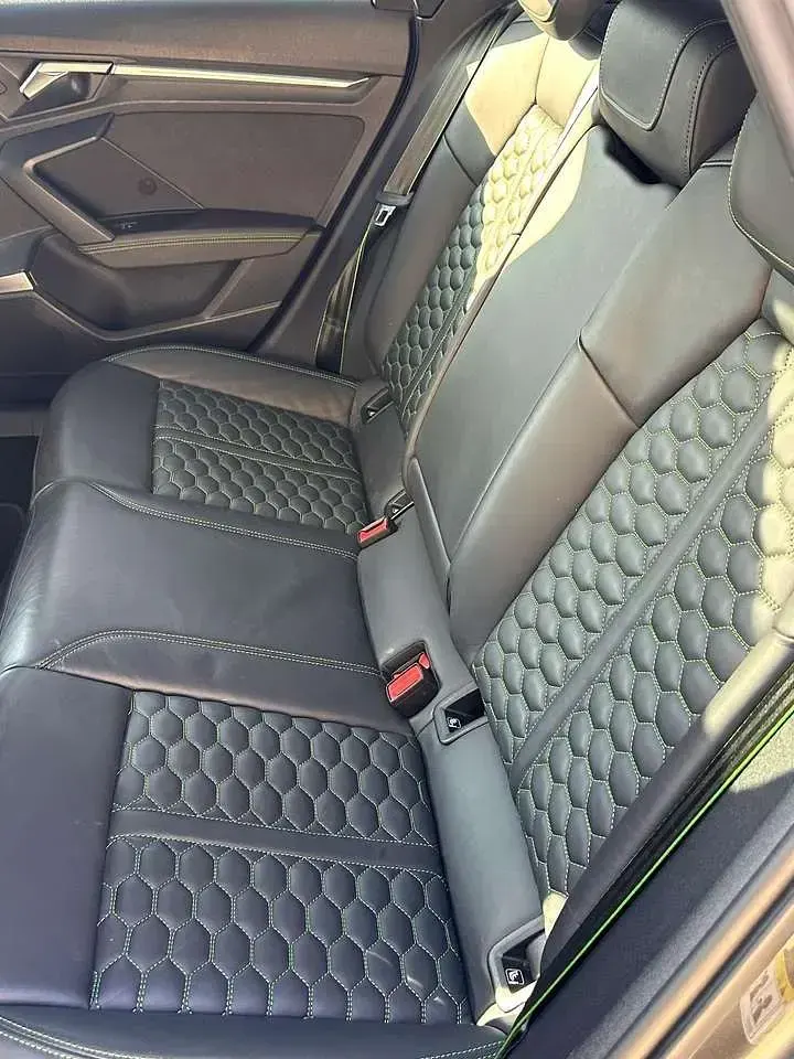 Gebraucht Audi RS3 Ambiente 400 PS (294 kW) 2023 Grau Limousine