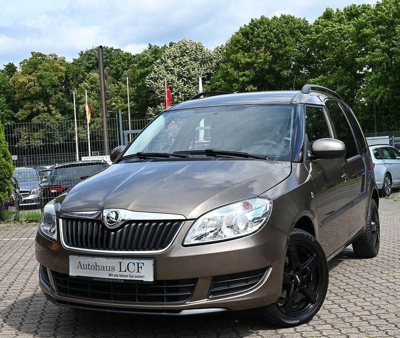 Braun Gebraucht 2014 Skoda Roomster Plus Edition Kombi | 4.990 € (Fairer Preis) - Bild 1/4