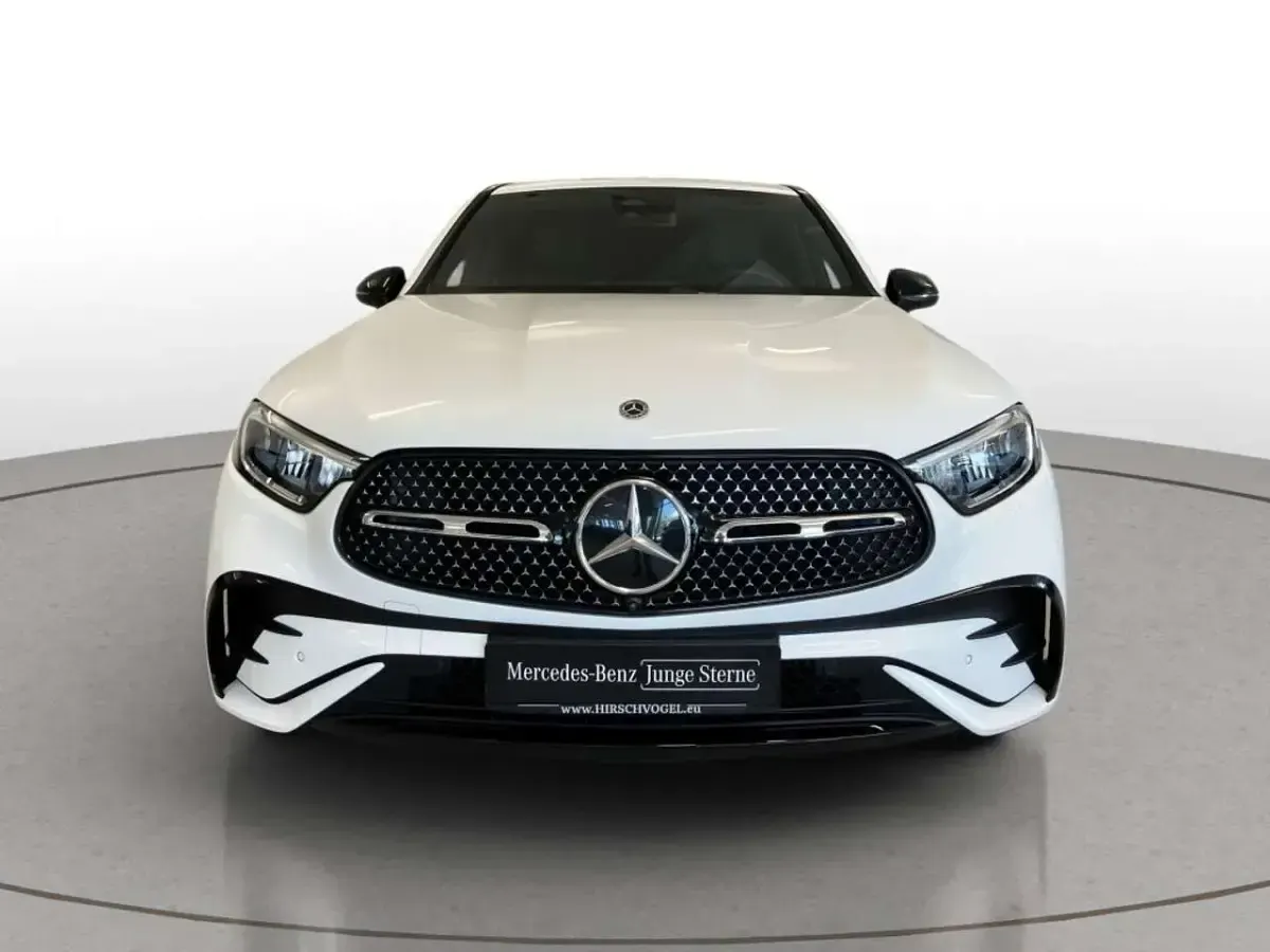 Gebraucht Mercedes GLC200 AMG line 204 PS (150 kW) 2025 Weiß SUV