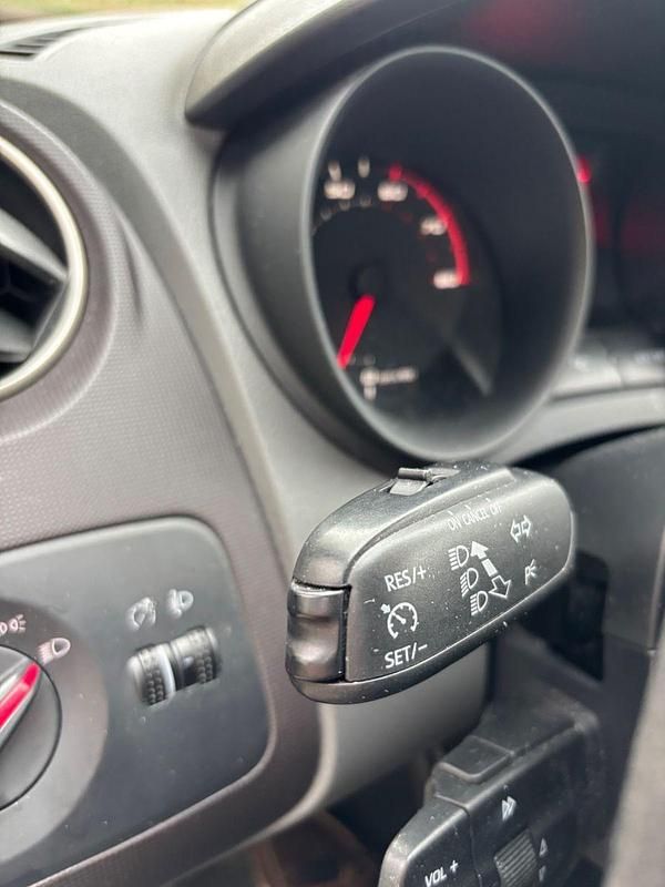 Second-hand Seat Ibiza Reference 86 CP (63 kW) 2011 Negru Berlinǎ