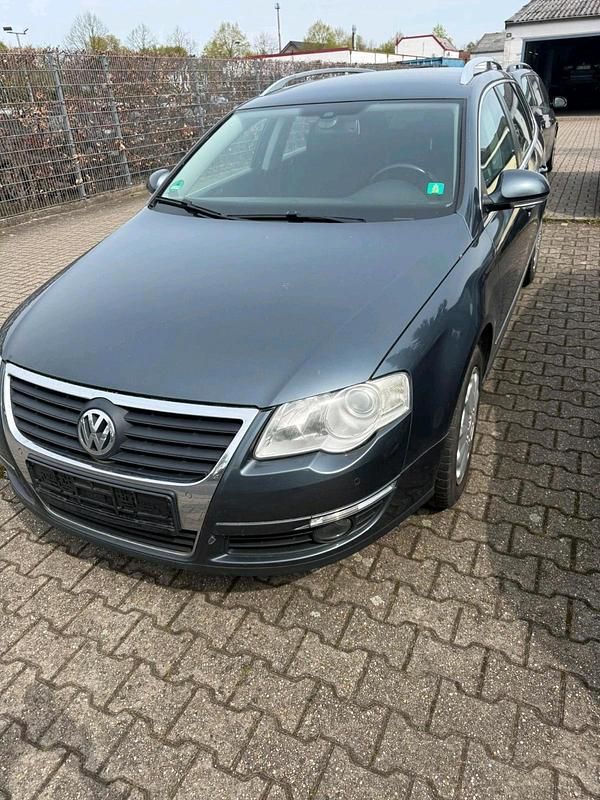 Gebraucht VW Passat 122 PS (89 kW) 2009 Grau Kombi