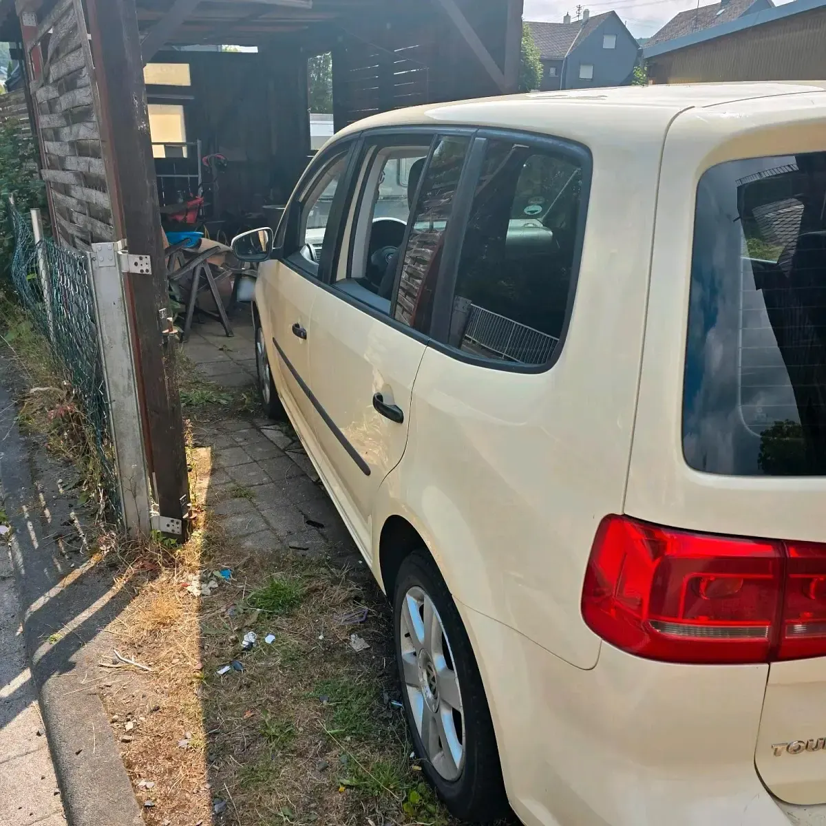 Gebraucht VW Touran 116 PS (85 kW) 2015 Gelb Van / Kleinbus