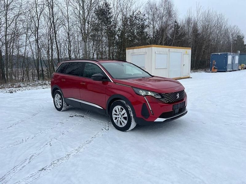 Gebraucht Peugeot 5008 Style 131 PS (96 kW) 2021 Rot SUV