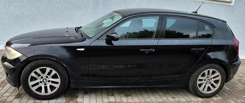 Gebraucht BMW 118 122 PS (89 kW) 2006 Schwarz Kleinwagen