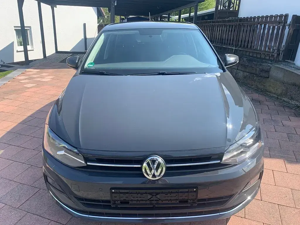 Gebraucht VW Polo Highline 95 PS (69 kW) 2018 Grau Kleinwagen