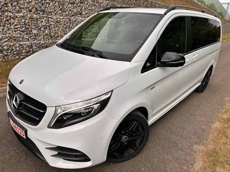 Weiß Gebraucht 2018 Mercedes V250 AMG Van / Kleinbus | 39.900 € (Guter Preis) - Bild 1/4