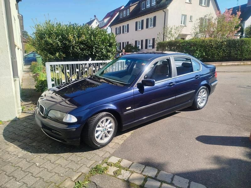 Gebraucht BMW 318 118 PS (86 kW) 1998 Blau Limousine