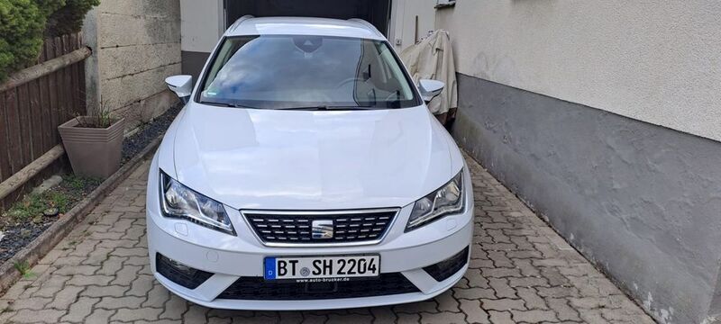 Weiß Gebraucht 2019 Seat Leon ST XCELLENCE Kombi | 16.000 € (Guter Preis) - Bild 1/4