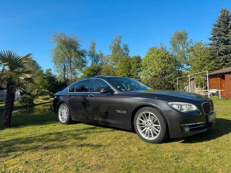 Usata BMW 740 313 CV (230 kW) 2013 Berlina