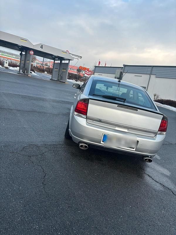 Silber Gebraucht 2003 Opel Vectra GTS Limousine | 3.650 € (Teuer) - Bild 1/4