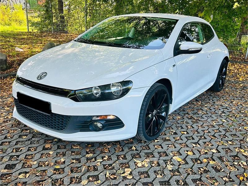 Weiß Gebraucht 2012 VW Scirocco R-line Coupé | 5.900 € (Guter Preis) - Bild 1/4