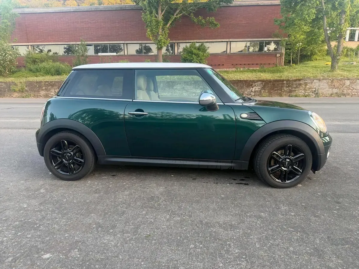 Usata Mini Cooper 120 CV (88 kW) 2009 Verde Utilitaria