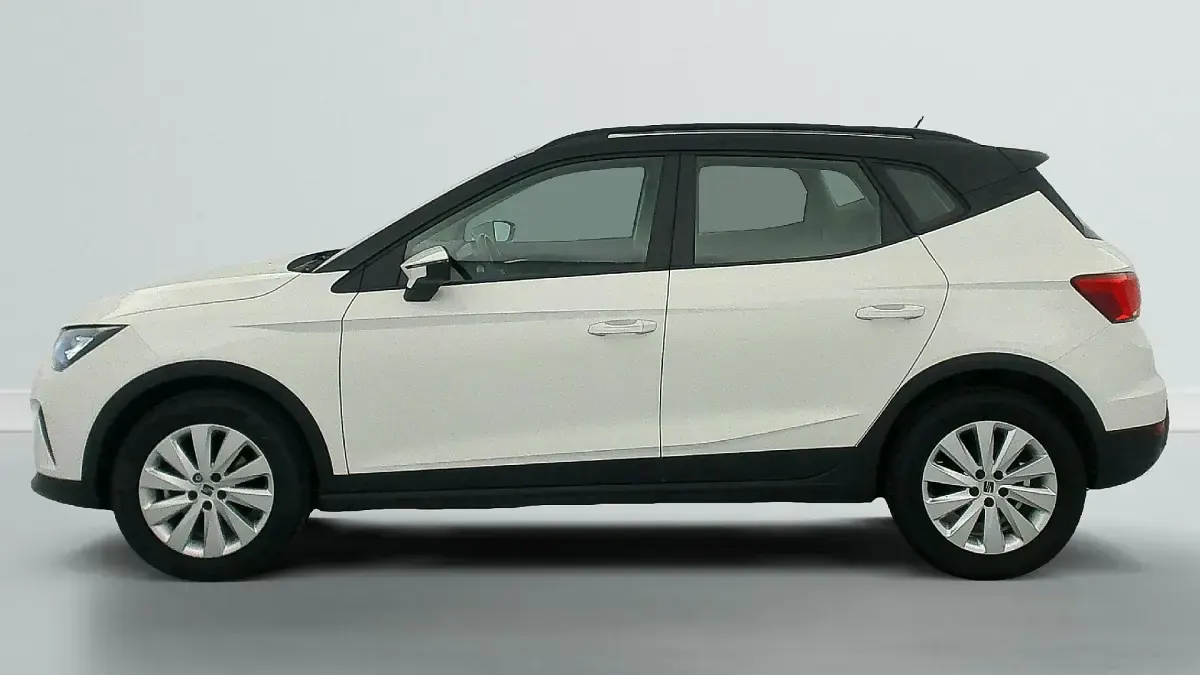 Gebraucht Seat Arona Business 95 PS (69 kW) 2022 (blanc candy toit noir) SUV