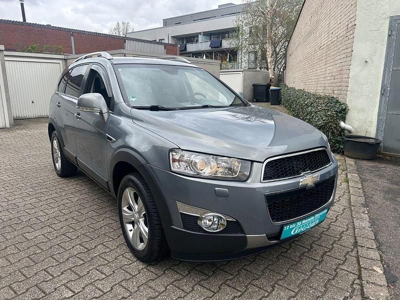 Gebraucht Chevrolet Captiva LTZ 184 PS (135 kW) 2012 Grau SUV