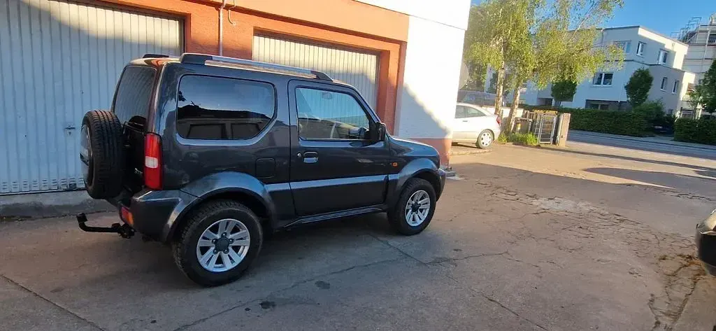 Gebraucht Suzuki Jimny Style 86 PS (63 kW) 2012 Braun SUV