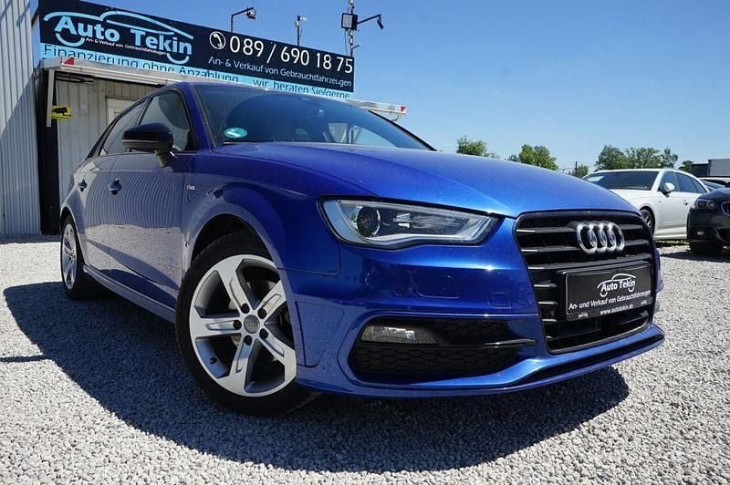 Sepangblau perleffekt Gebraucht 2016 Audi A3 Sportback Ambition Limousine | 17.950 € (Fairer Preis) - Bild 1/3