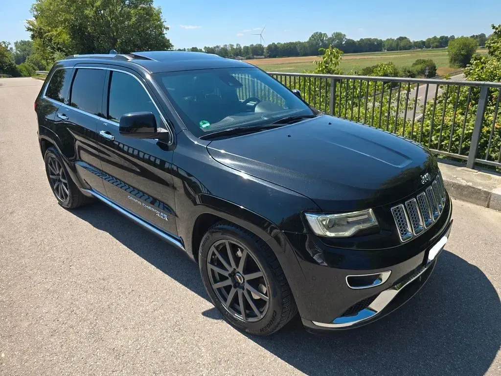 Gebraucht Jeep Grand Cherokee Limited 250 PS (183 kW) 2016 Schwarz SUV