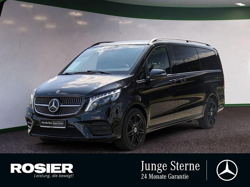 Schwarz / obsidianschwarz Gebraucht 2022 Mercedes V300 Exclusive Van / Kleinbus | 74.980 € (Etwas zu teuer) - Bild 1/4