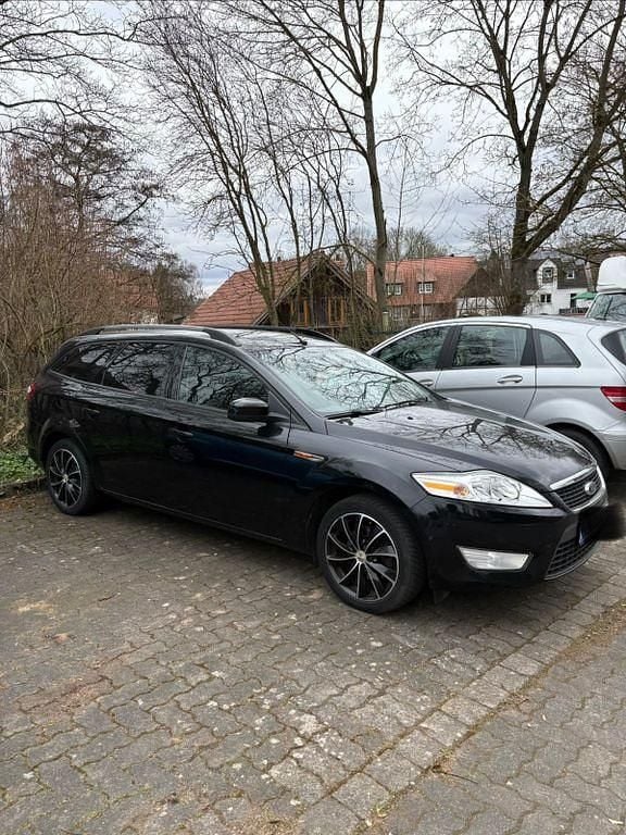 Gebraucht Ford Mondeo Ambiente 125 PS (91 kW) 2007 Schwarz Limousine