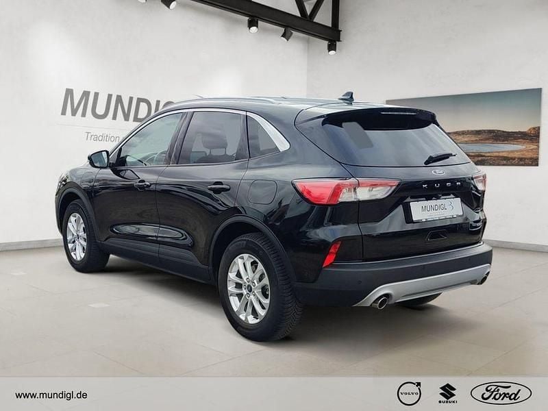 Gebraucht Ford Kuga Titanium 152 PS (111 kW) 2022 Schwarz SUV