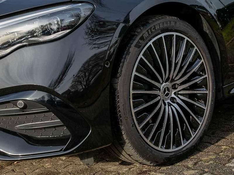 Gebraucht Mercedes E400 Premium 381 PS (280 kW) 2024 Schwarz Limousine