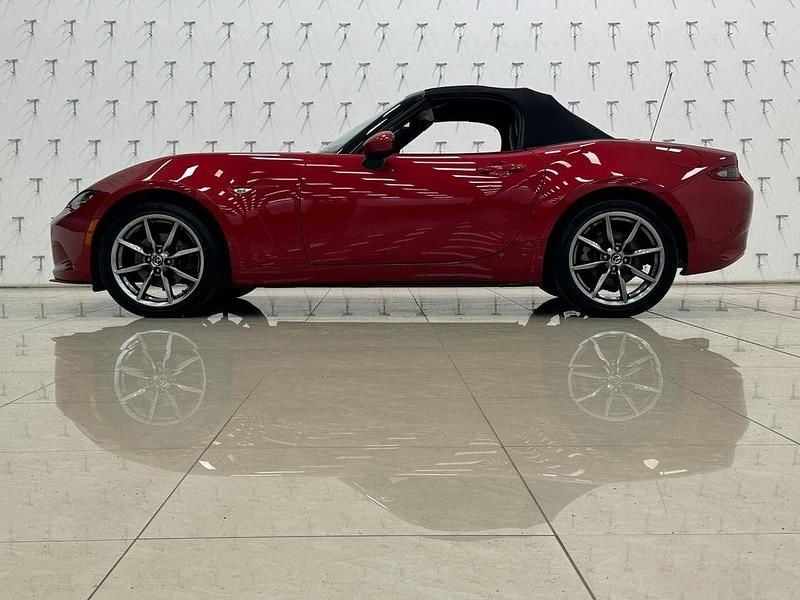 Gebraucht Mazda MX5 Inclusive 160 PS (117 kW) 2016 Rot Cabrio