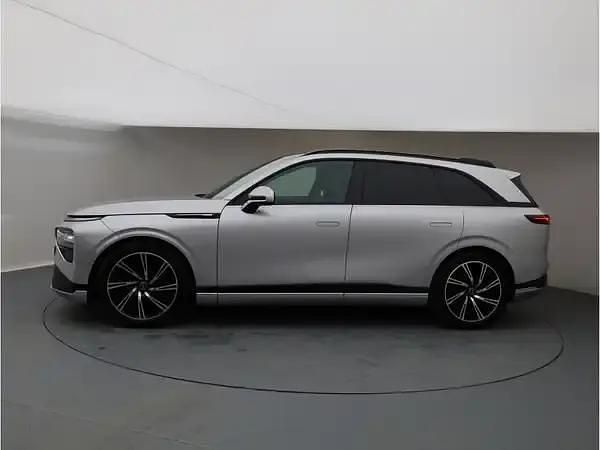 Gebraucht XPENG G9 AWD Performance 422 kW (575 PS) 2024 Frost silver SUV