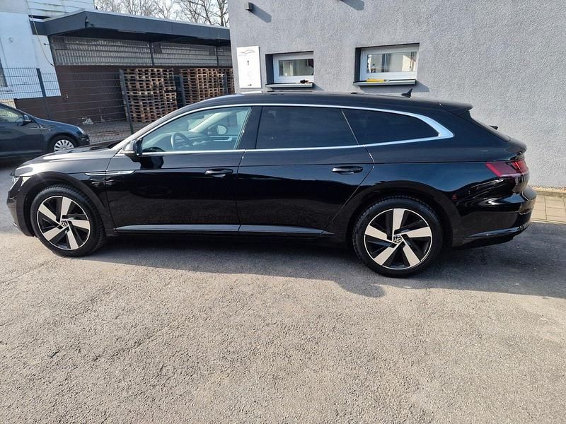 Second-hand VW Arteon 150 CP (110 kW) 2023 Negru Coupe