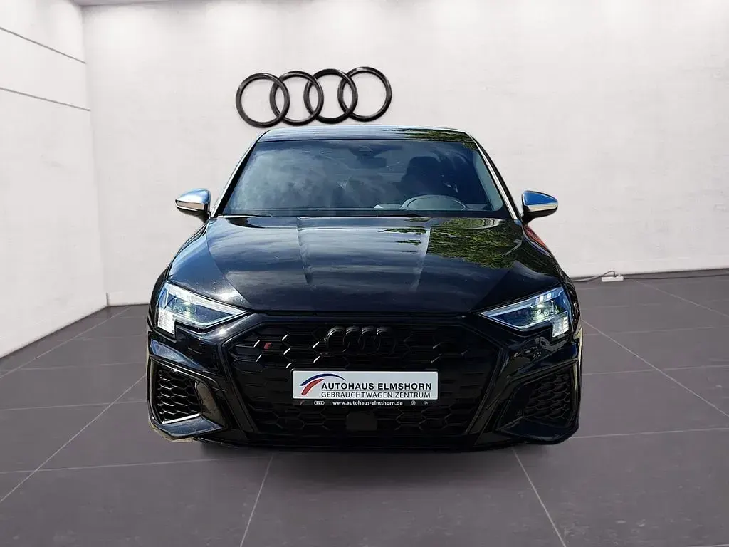 Gebraucht Audi S3 Ambiente 310 PS (228 kW) 2024 Mythosschwarz metallic Limousine