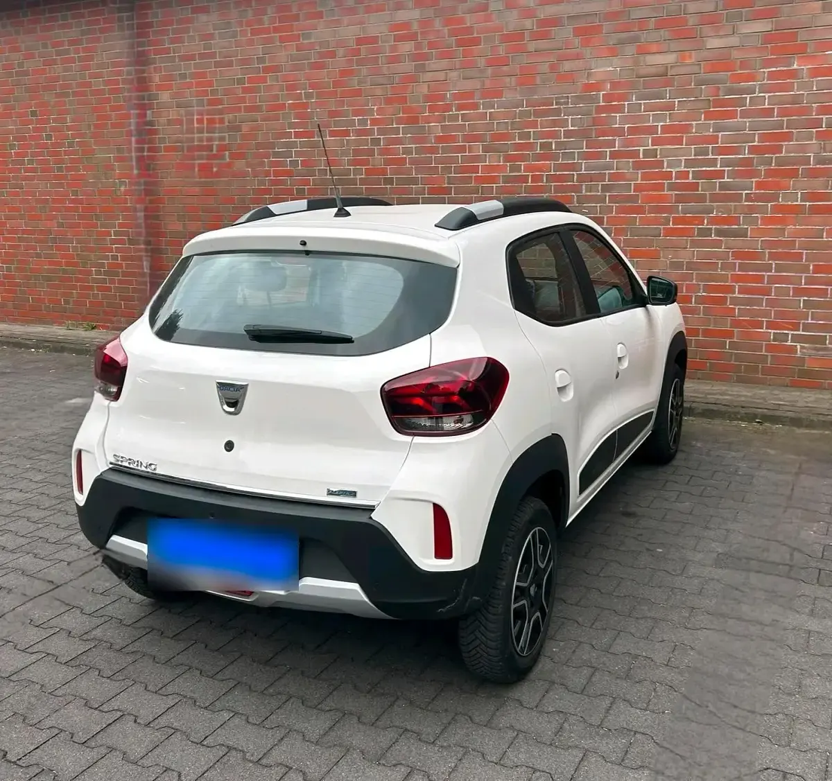 Gebraucht Dacia Spring Comfort Plus 33 kW (45 PS) 2022 Weiß Kleinwagen