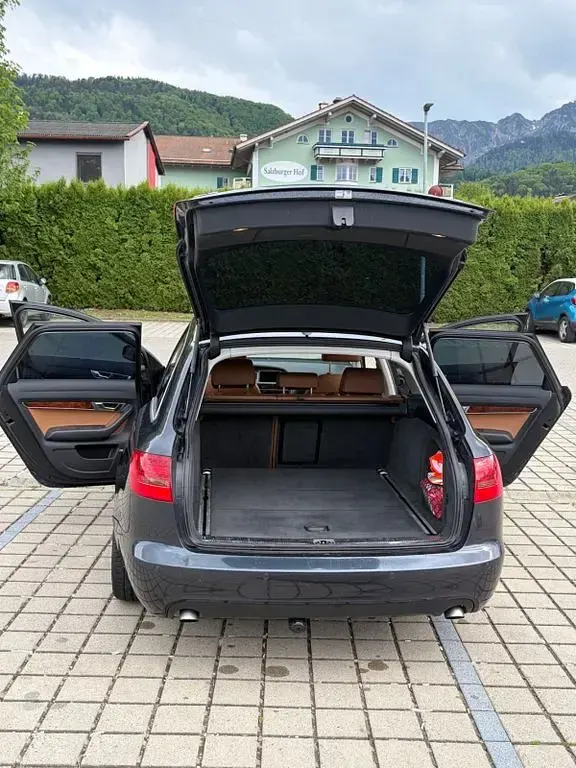 Używany Audi A6 232 KM (170 kW) 2006 Czarny Kombi