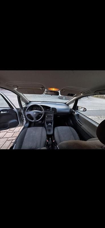 Gebraucht Opel Zafira 125 PS (91 kW) 2004 Grau Van / Kleinbus