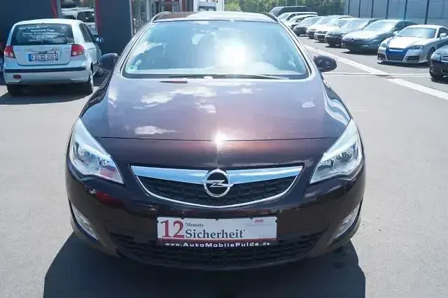 Occasion Opel Astra Design Edition 140 ch (102 kW) 2012 Marron Break
