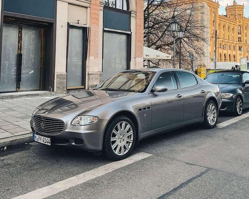 Grau Gebraucht 2005 Maserati Quattroporte Limousine | 24.999 € (Teuer) - Bild 1/4