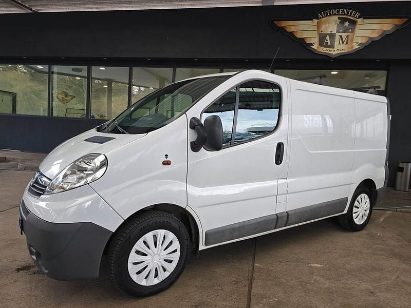 Gebraucht Opel Vivaro 180 PS (132 kW) 2014 Weiß Van / Kleinbus