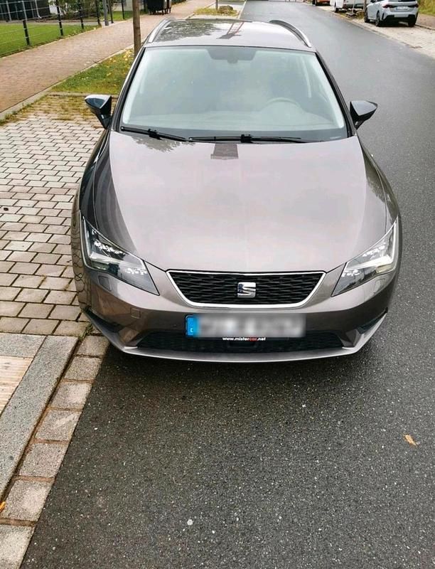 Gebraucht Seat Leon CONNECT 125 PS (91 kW) 2016 Grau Kombi